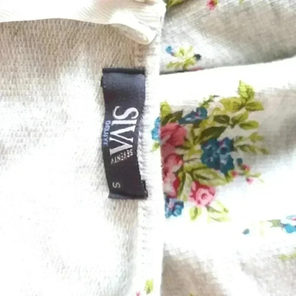 New Siva Gray Floral Print Crochet Trim Razorback French Terry Romper S - Picture 5 of 5